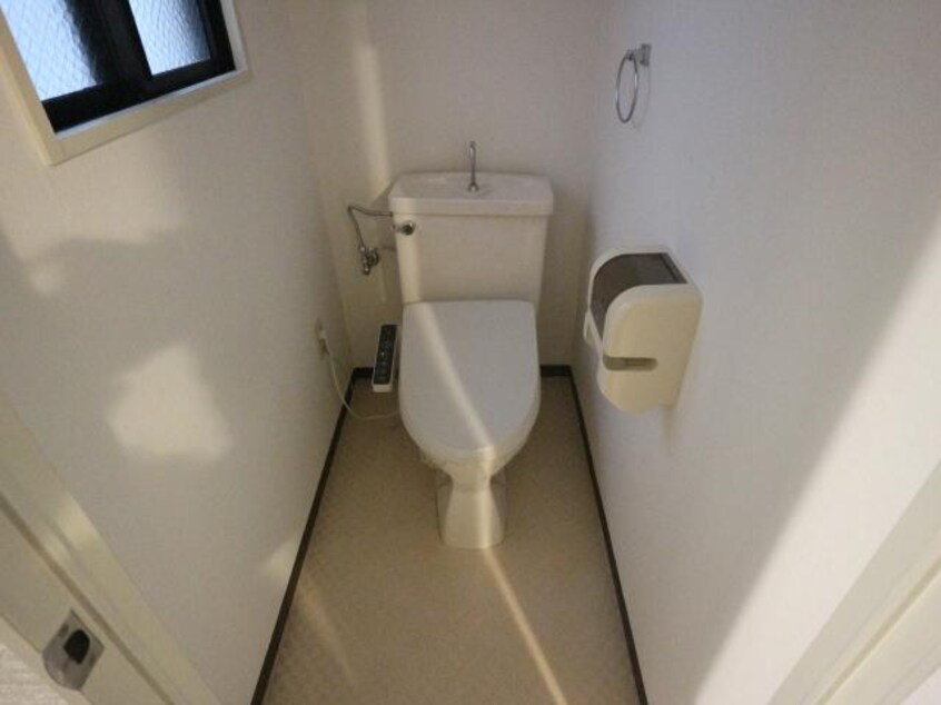  近鉄難波線・奈良線/学園前駅 徒歩10分 2階 築35年