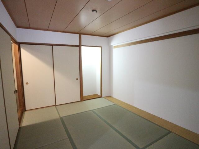  近鉄難波線・奈良線/学園前駅 徒歩10分 2階 築35年