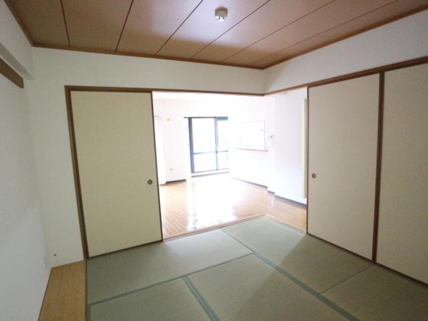  近鉄難波線・奈良線/学園前駅 徒歩10分 2階 築35年