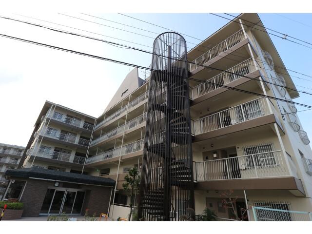  近鉄難波線・奈良線/学園前駅 バス7分奈良国際ゴルフ場前下車:停歩3分 5階 築46年