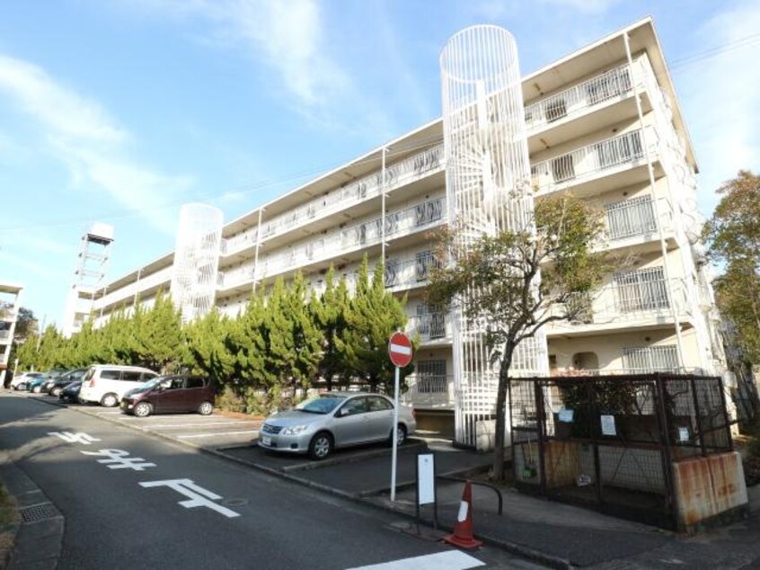  近鉄難波線・奈良線/富雄駅 徒歩18分 3階 築48年