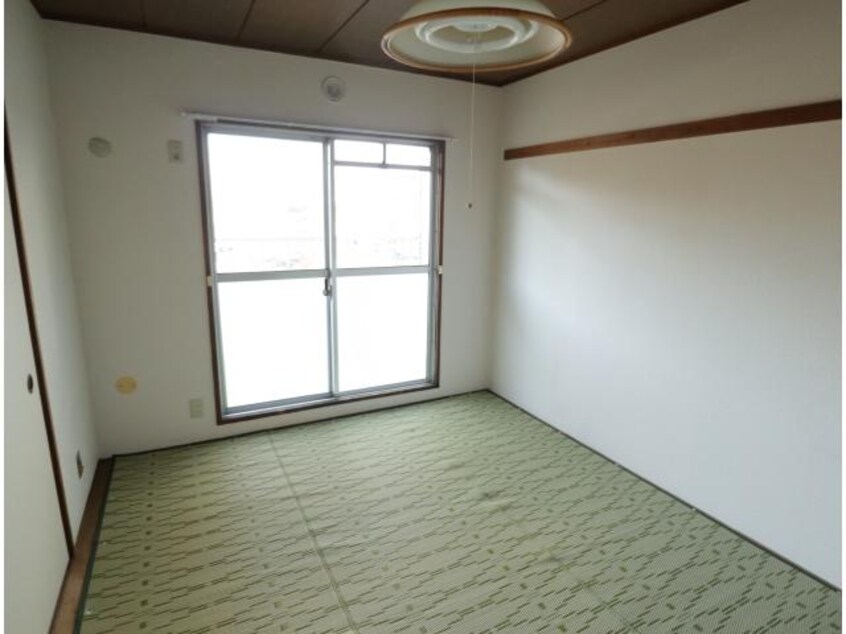  近鉄難波線・奈良線/富雄駅 徒歩18分 3階 築48年