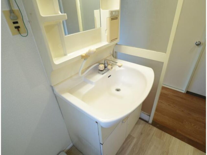  近鉄難波線・奈良線/富雄駅 徒歩18分 3階 築48年