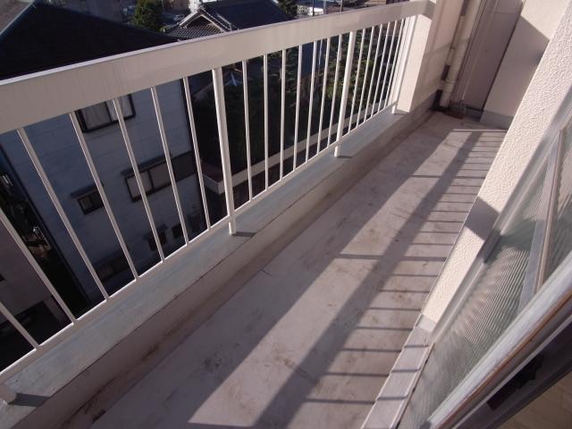  近鉄難波線・奈良線/生駒駅 徒歩5分 4階 築48年