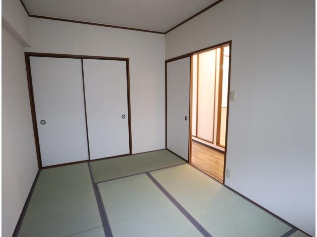  近鉄難波線・奈良線/東生駒駅 徒歩6分 1階 築30年