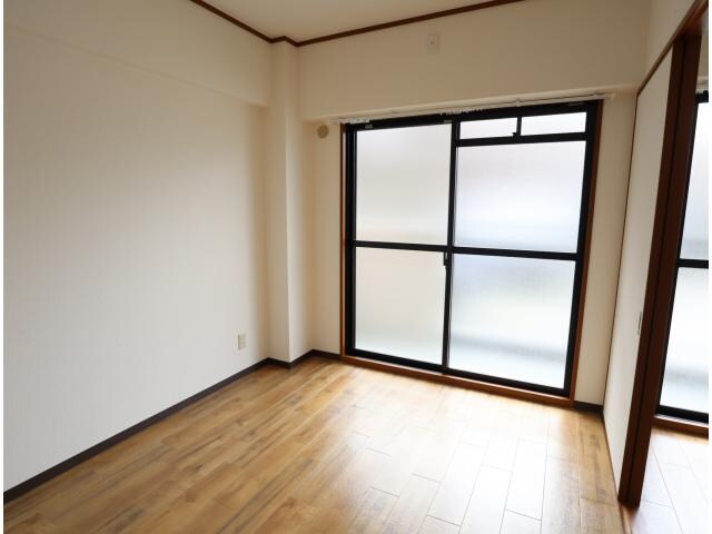  近鉄難波線・奈良線/東生駒駅 徒歩6分 1階 築30年