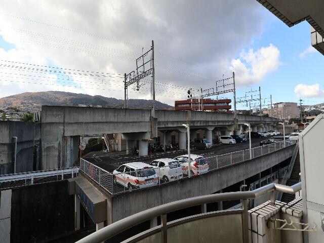  近鉄難波線・奈良線/生駒駅 徒歩5分 3階 築36年