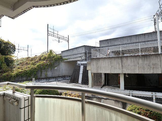  近鉄難波線・奈良線/生駒駅 徒歩5分 2階 築36年