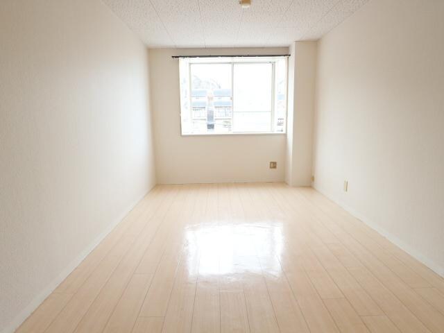  近鉄難波線・奈良線/生駒駅 徒歩8分 2階 築40年