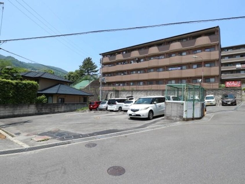  近鉄難波線・奈良線/生駒駅 徒歩9分 4階 築28年