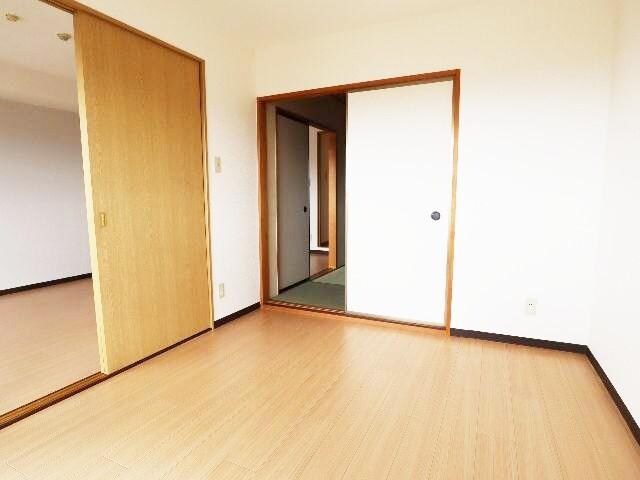  近鉄難波線・奈良線/生駒駅 徒歩9分 4階 築28年