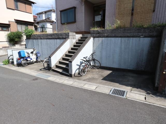  近鉄生駒線/菜畑駅 徒歩9分 1階 築32年