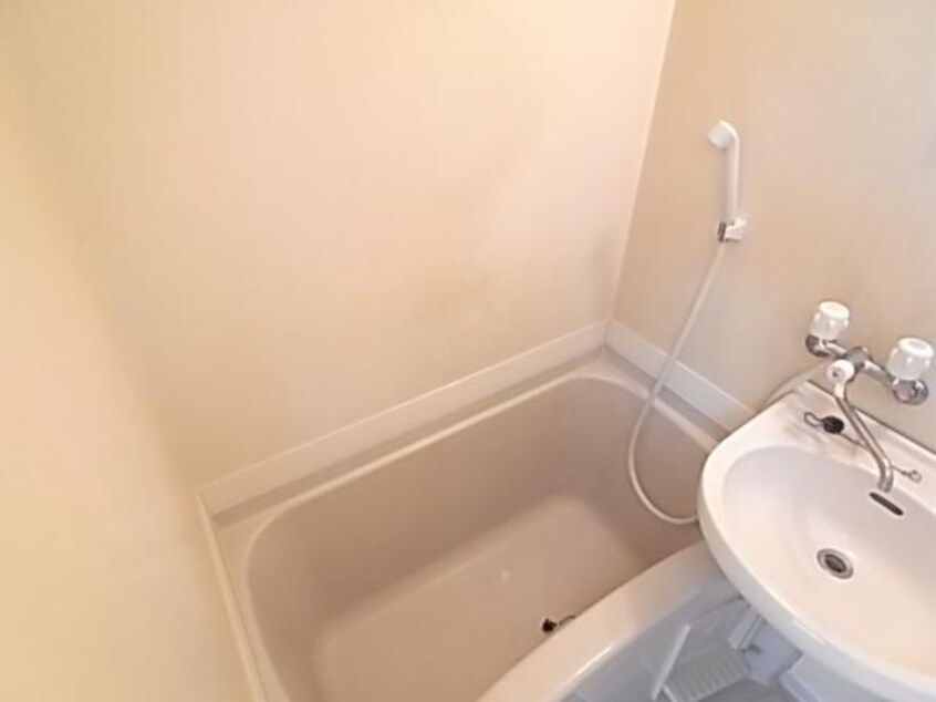  近鉄生駒線/菜畑駅 徒歩9分 2階 築34年