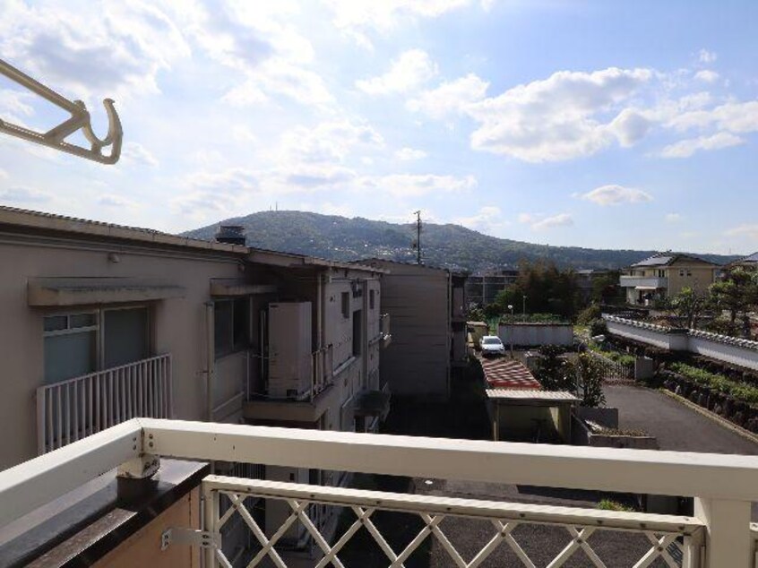  近鉄難波線・奈良線/東生駒駅 徒歩10分 2階 築37年