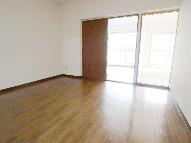  近鉄難波線・奈良線/生駒駅 バス9分喜里ヶ丘南口下車:停歩1分 2階 築28年