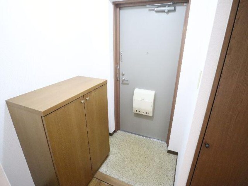  近鉄難波線・奈良線/生駒駅 バス9分喜里ヶ丘南口下車:停歩1分 2階 築28年