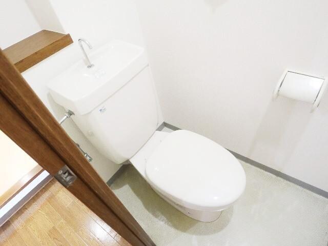  近鉄難波線・奈良線/生駒駅 バス9分喜里ヶ丘南口下車:停歩1分 2階 築28年