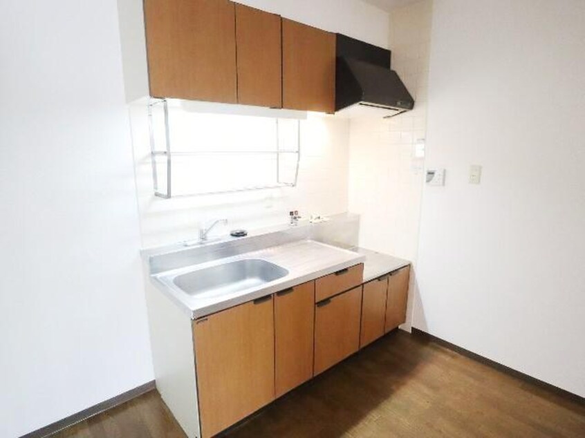  近鉄難波線・奈良線/生駒駅 バス9分喜里ヶ丘南口下車:停歩1分 2階 築28年