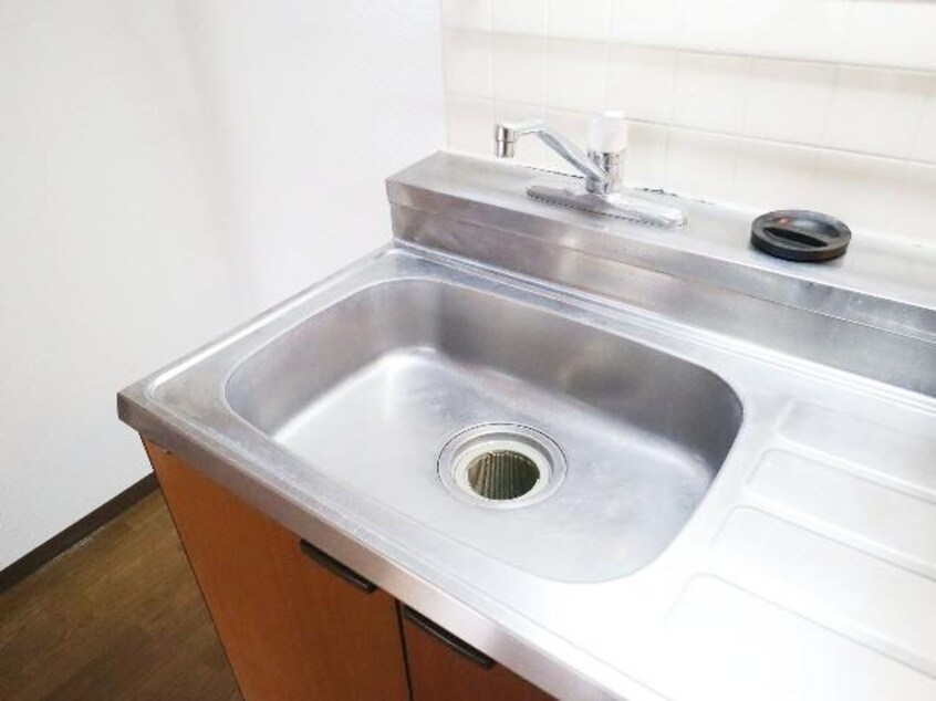  近鉄難波線・奈良線/生駒駅 バス9分喜里ヶ丘南口下車:停歩1分 2階 築28年