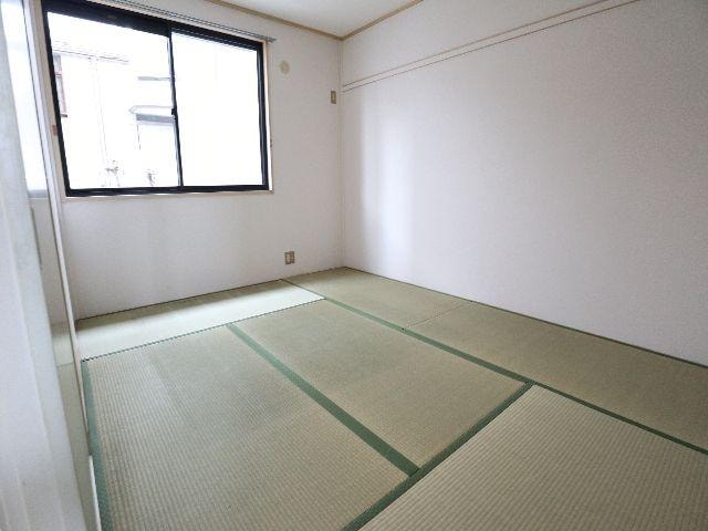  近鉄難波線・奈良線/生駒駅 徒歩18分 1階 築30年