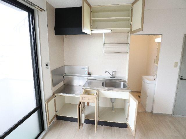  近鉄難波線・奈良線/生駒駅 徒歩18分 1階 築30年