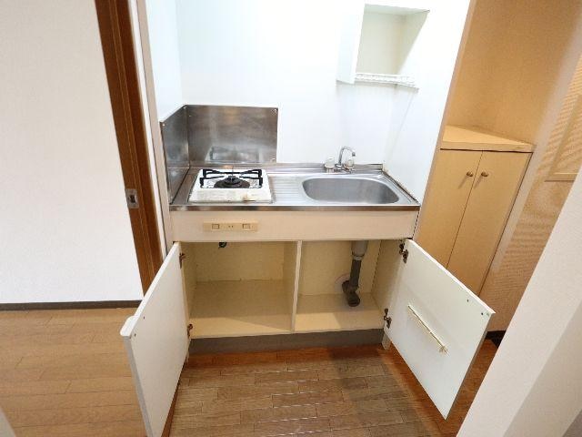  近鉄難波線・奈良線/生駒駅 徒歩4分 2階 築26年