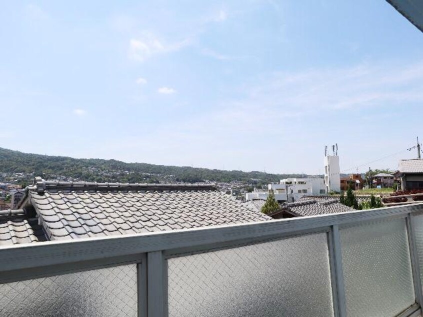  近鉄難波線・奈良線/生駒駅 徒歩13分 1階 築35年