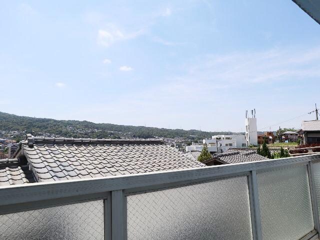  近鉄難波線・奈良線/生駒駅 徒歩13分 1階 築35年