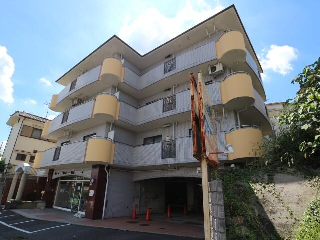  近鉄難波線・奈良線/生駒駅 徒歩18分 3階 築35年