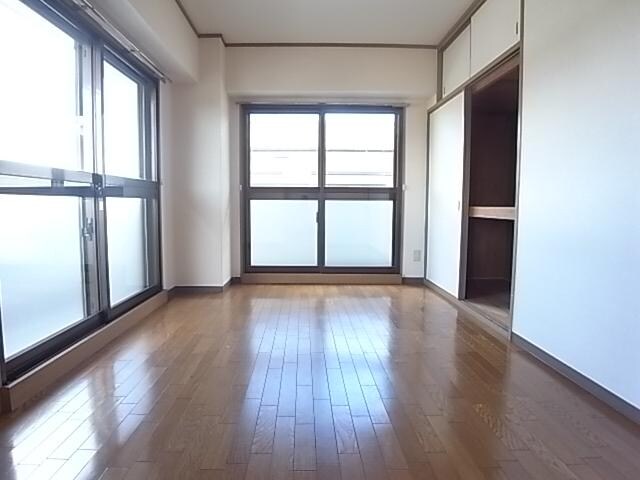  近鉄難波線・奈良線/生駒駅 徒歩18分 3階 築35年