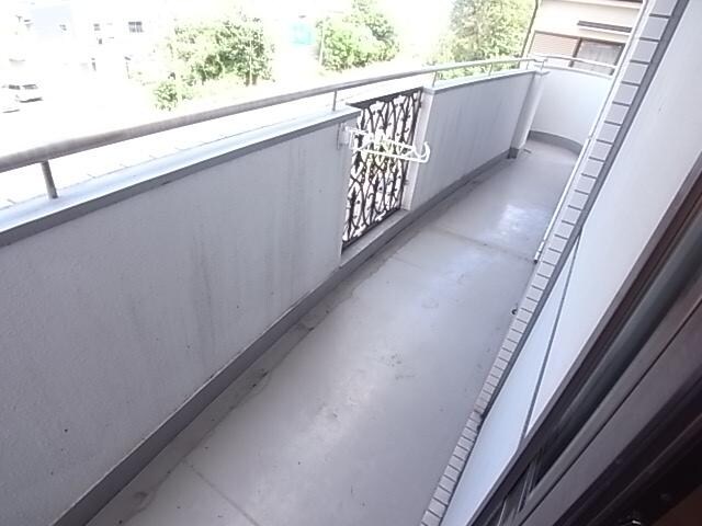  近鉄難波線・奈良線/生駒駅 徒歩18分 3階 築35年