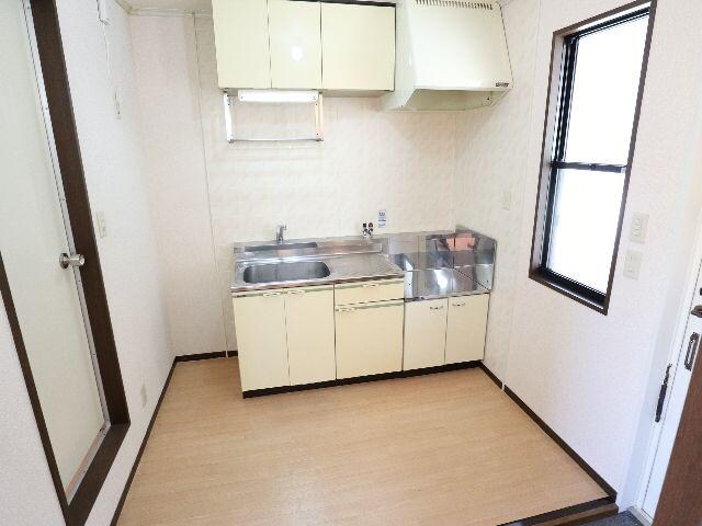  近鉄難波線・奈良線/生駒駅 徒歩10分 1階 築35年