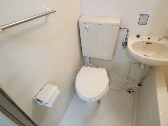  近鉄難波線・奈良線/生駒駅 徒歩10分 1階 築35年