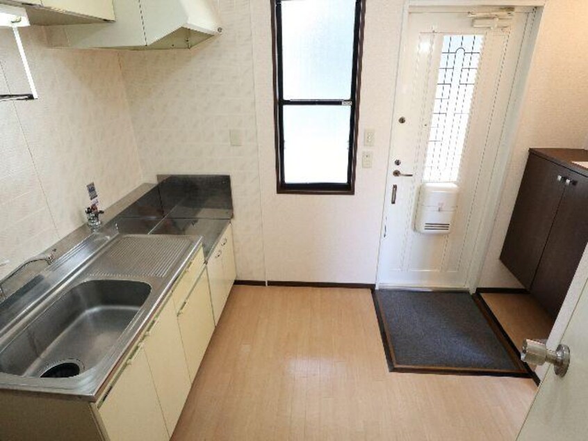  近鉄難波線・奈良線/生駒駅 徒歩10分 1階 築35年