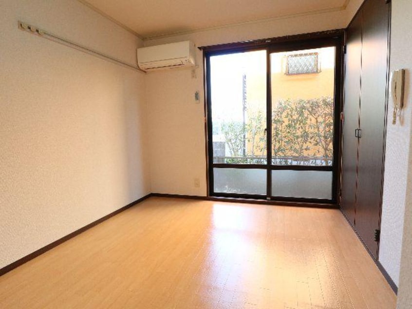  近鉄難波線・奈良線/生駒駅 徒歩10分 1階 築35年