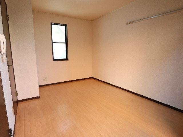  近鉄難波線・奈良線/生駒駅 徒歩10分 1階 築35年