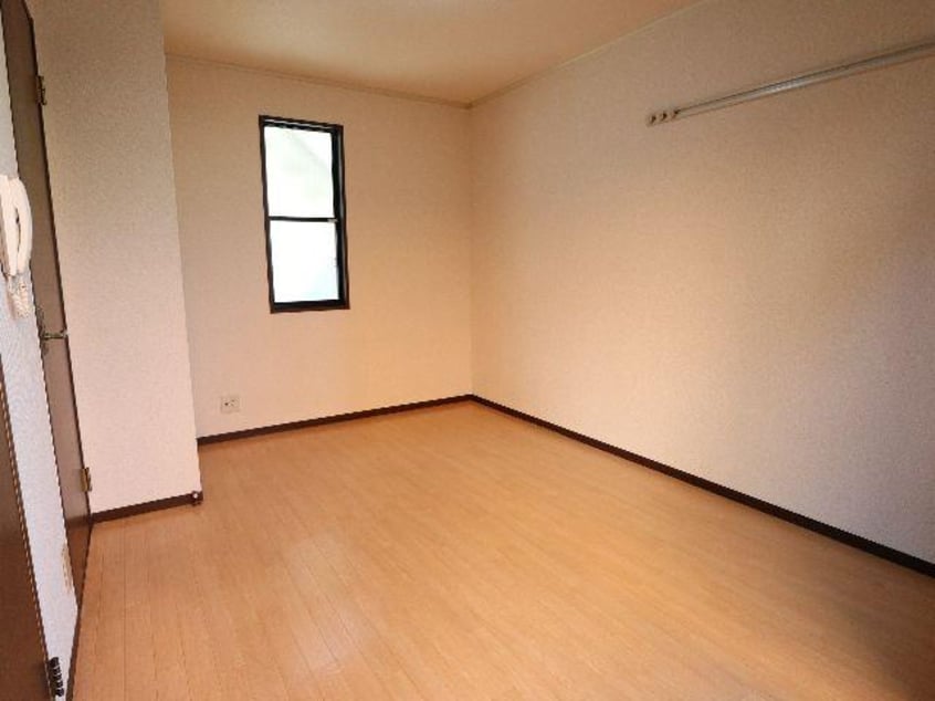  近鉄難波線・奈良線/生駒駅 徒歩10分 1階 築35年