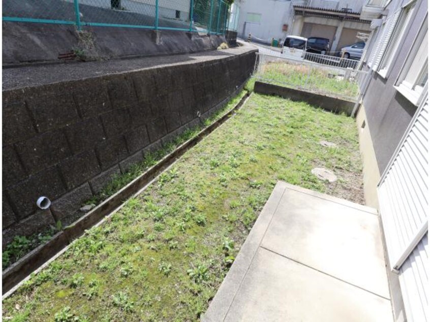  近鉄難波線・奈良線/生駒駅 徒歩13分 1階 築32年