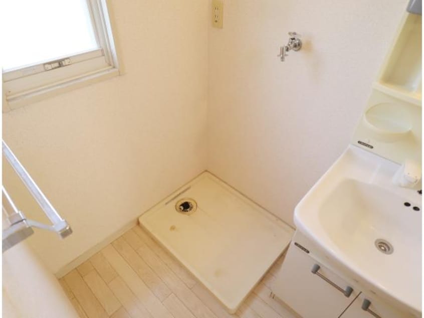  近鉄難波線・奈良線/生駒駅 徒歩13分 1階 築32年