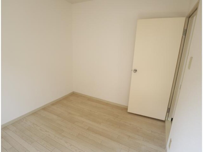  近鉄難波線・奈良線/生駒駅 徒歩13分 1階 築32年