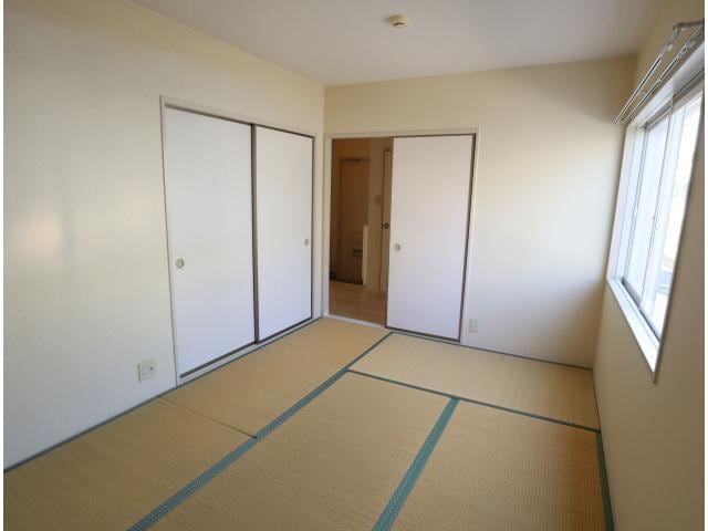  近鉄難波線・奈良線/生駒駅 徒歩13分 1階 築32年