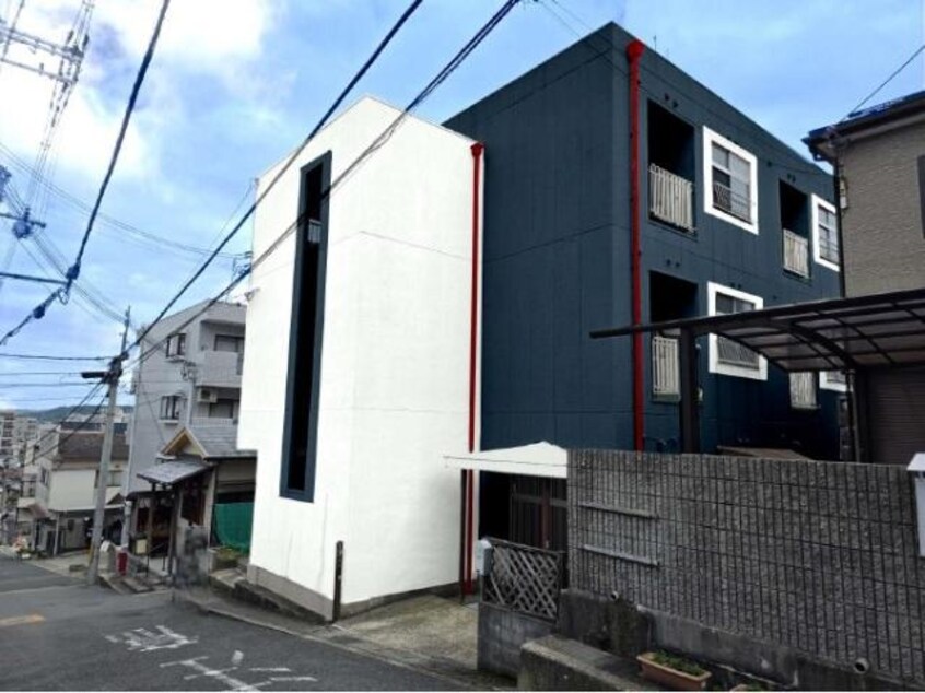  近鉄難波線・奈良線/生駒駅 徒歩8分 2階 築49年