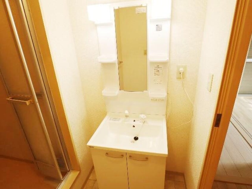  近鉄難波線・奈良線/生駒駅 徒歩11分 2階 築39年