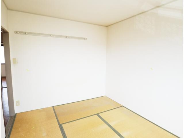  近鉄生駒線/南生駒駅 徒歩8分 2階 築27年