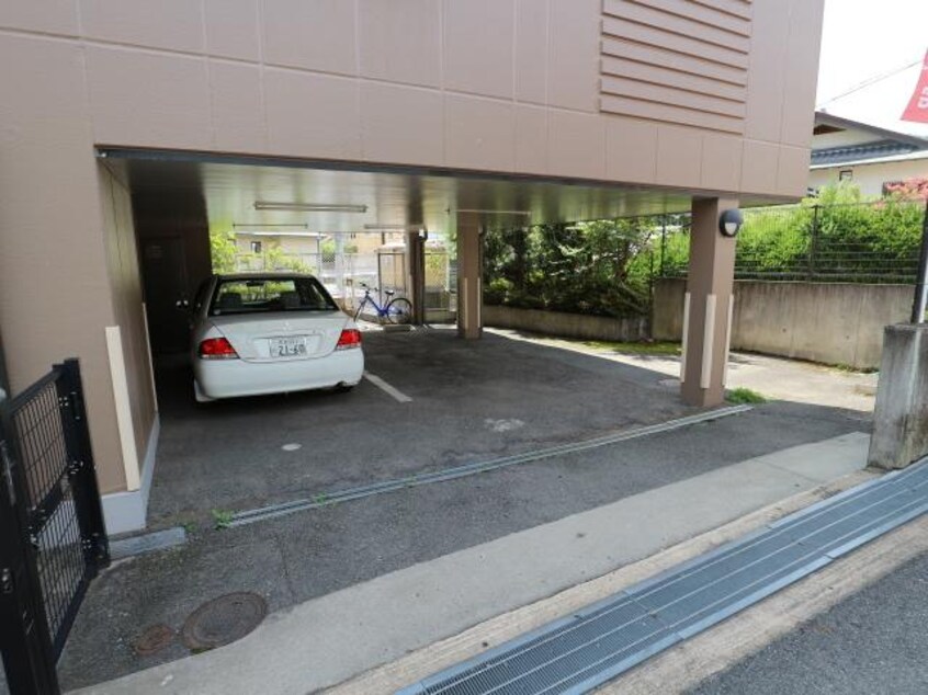  近鉄難波線・奈良線/生駒駅 徒歩4分 3階 築26年