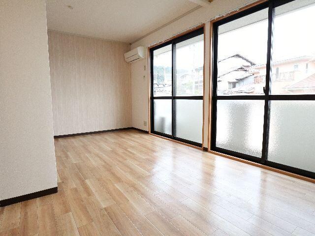  近鉄難波線・奈良線/東生駒駅 徒歩15分 2階 築33年