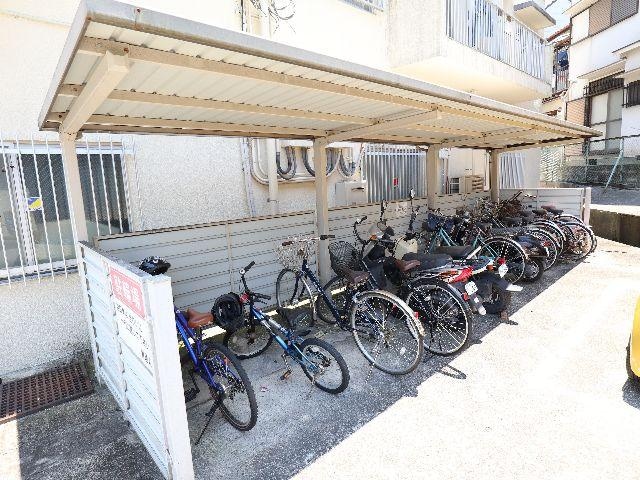  近鉄難波線・奈良線/生駒駅 徒歩8分 2階 築54年