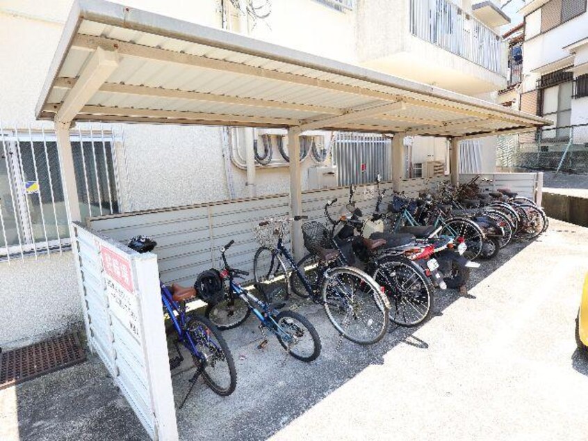  近鉄難波線・奈良線/生駒駅 徒歩8分 2階 築54年