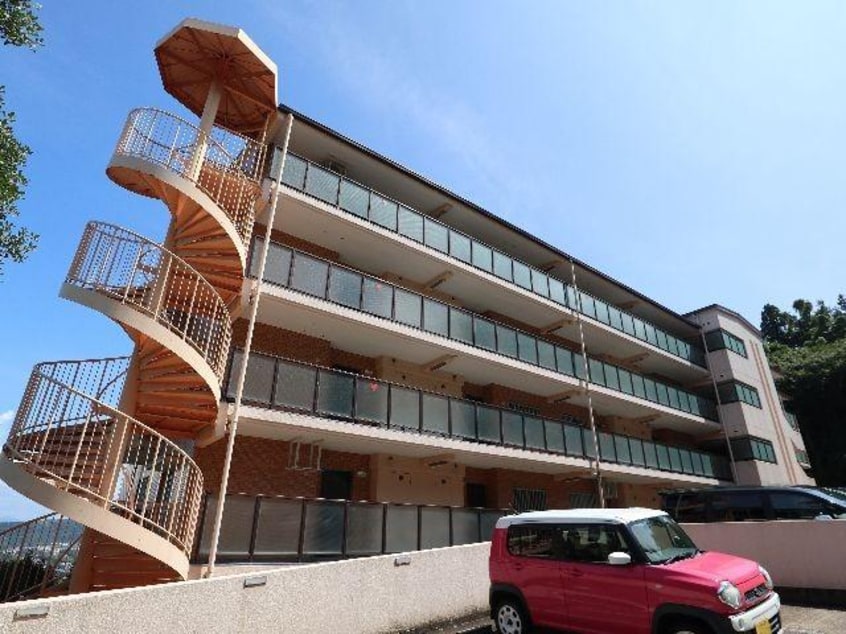  近鉄難波線・奈良線/生駒駅 徒歩12分 3階 築35年