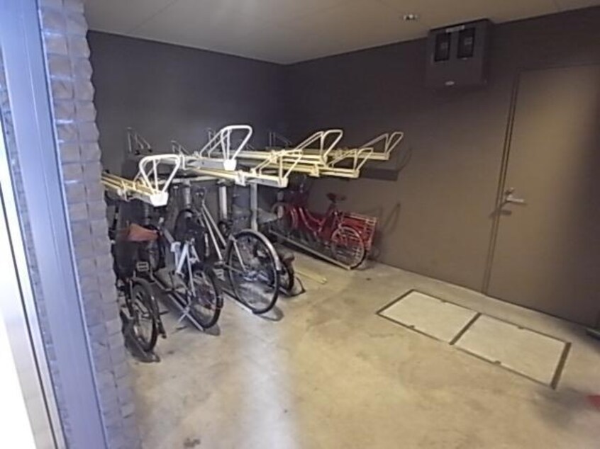  近鉄難波線・奈良線/生駒駅 徒歩1分 3階 築21年